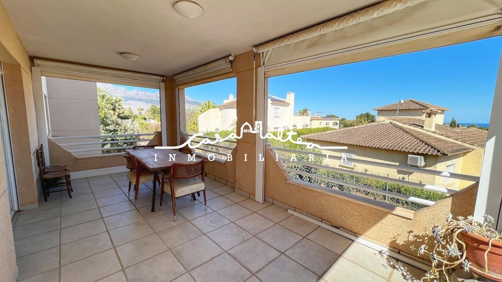 6 bedroom Villa for sale in La Nucia with pool - € 730,000 (Ref: 8534032)