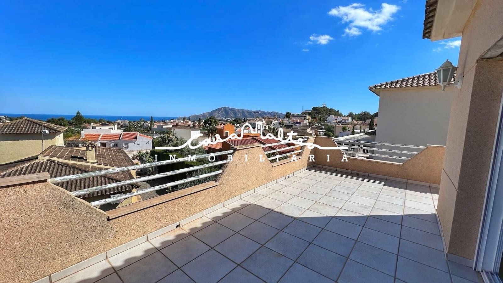 6 bedroom Villa for sale in La Nucia with pool - € 730,000 (Ref: 8534032)