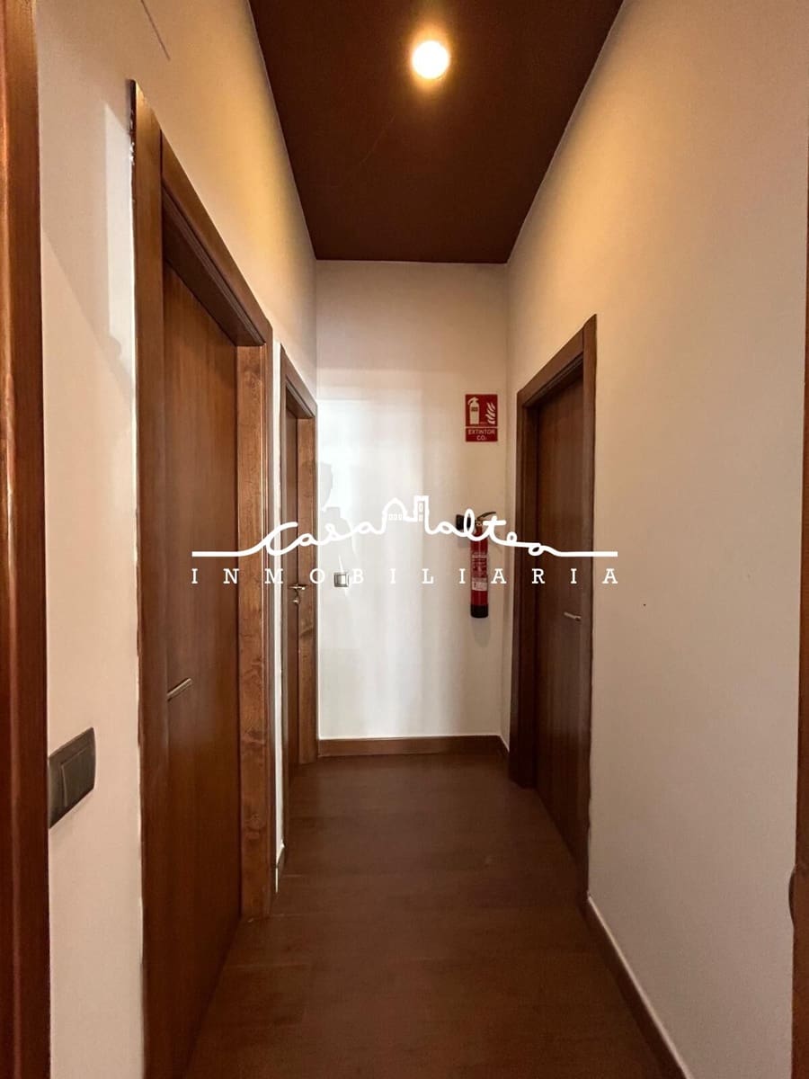 Commercial for sale in Altea - € 420,000 (Ref: 8599555)