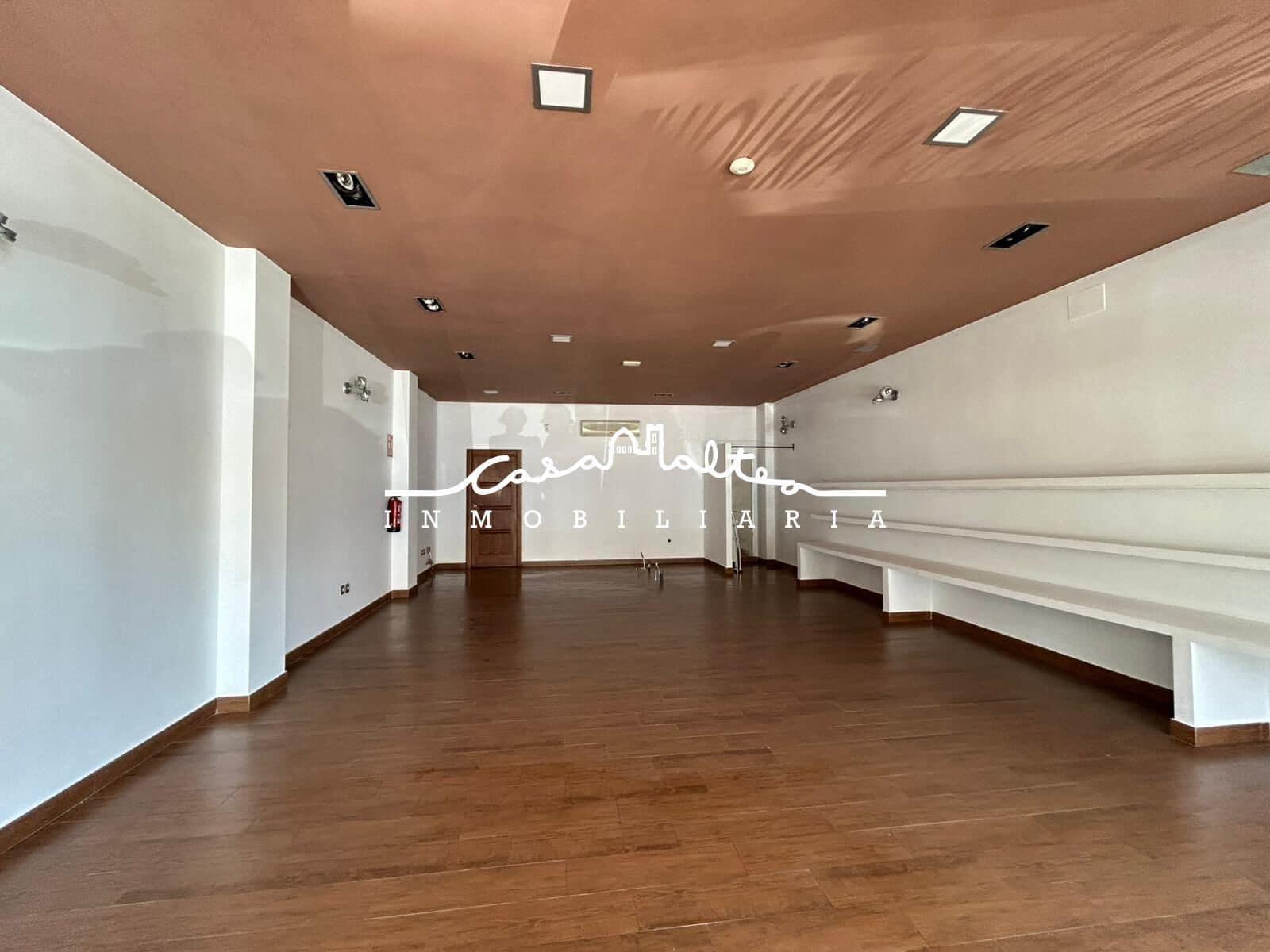 Commercial for sale in Altea - € 420,000 (Ref: 8599555)