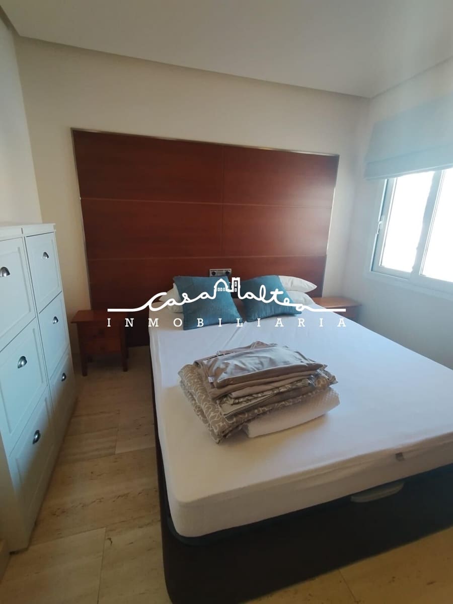 2 bedroom Penthouse for rent in Altea with pool garage - € 1,500 (Ref: 8615429)