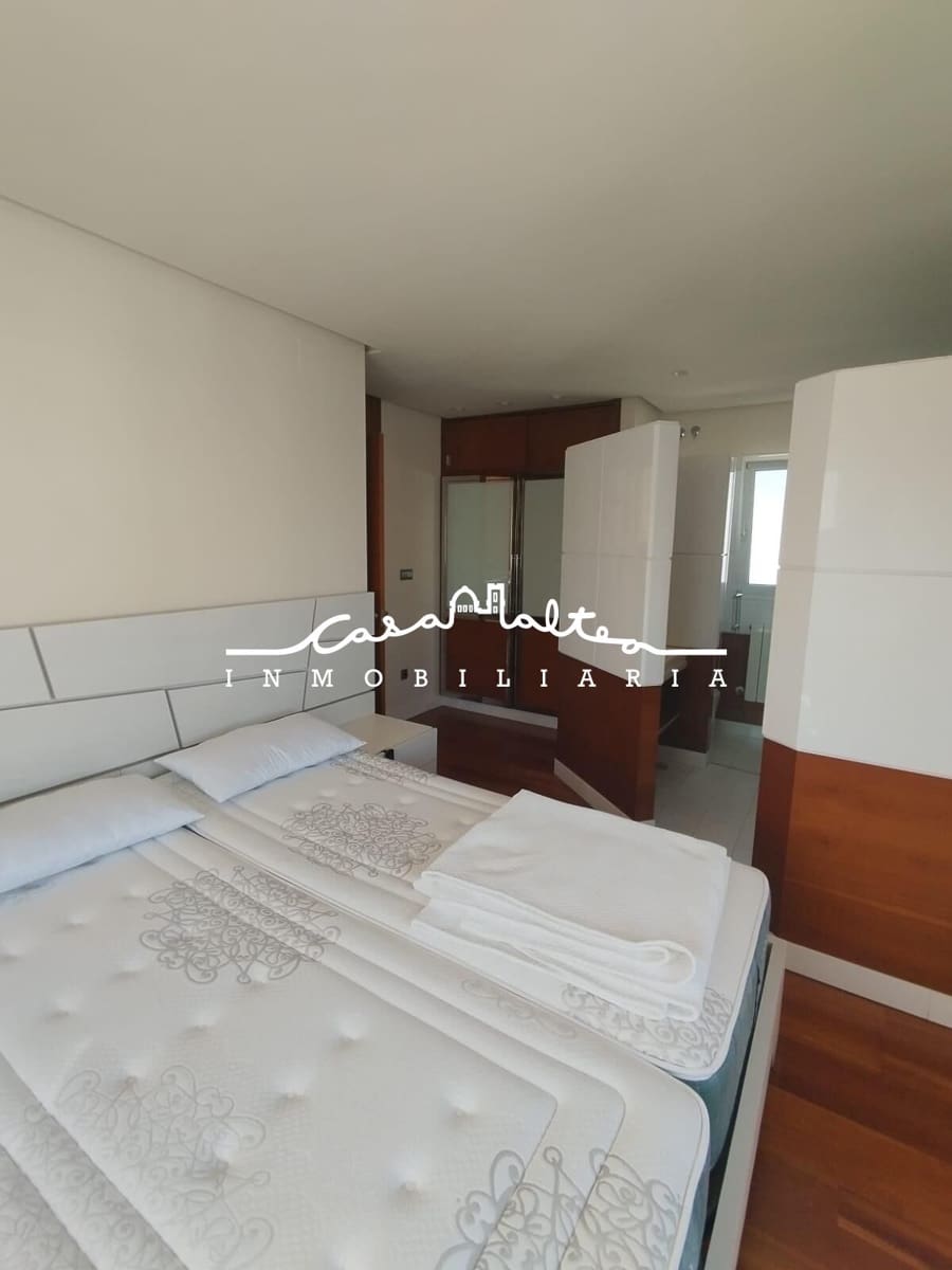 2 bedroom Penthouse for rent in Altea with pool garage - € 1,500 (Ref: 8615429)