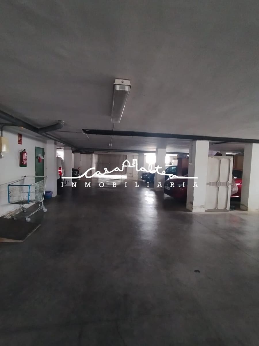 2 bedroom Penthouse for rent in Altea with pool garage - € 1,500 (Ref: 8615429)