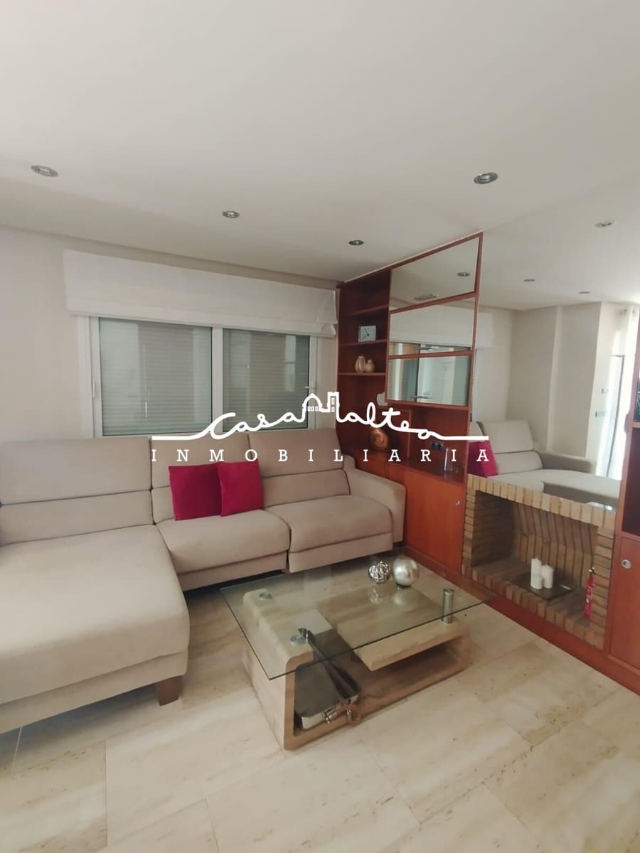 2 bedroom Penthouse for rent in Altea with pool garage - € 1,500 (Ref: 8615429)