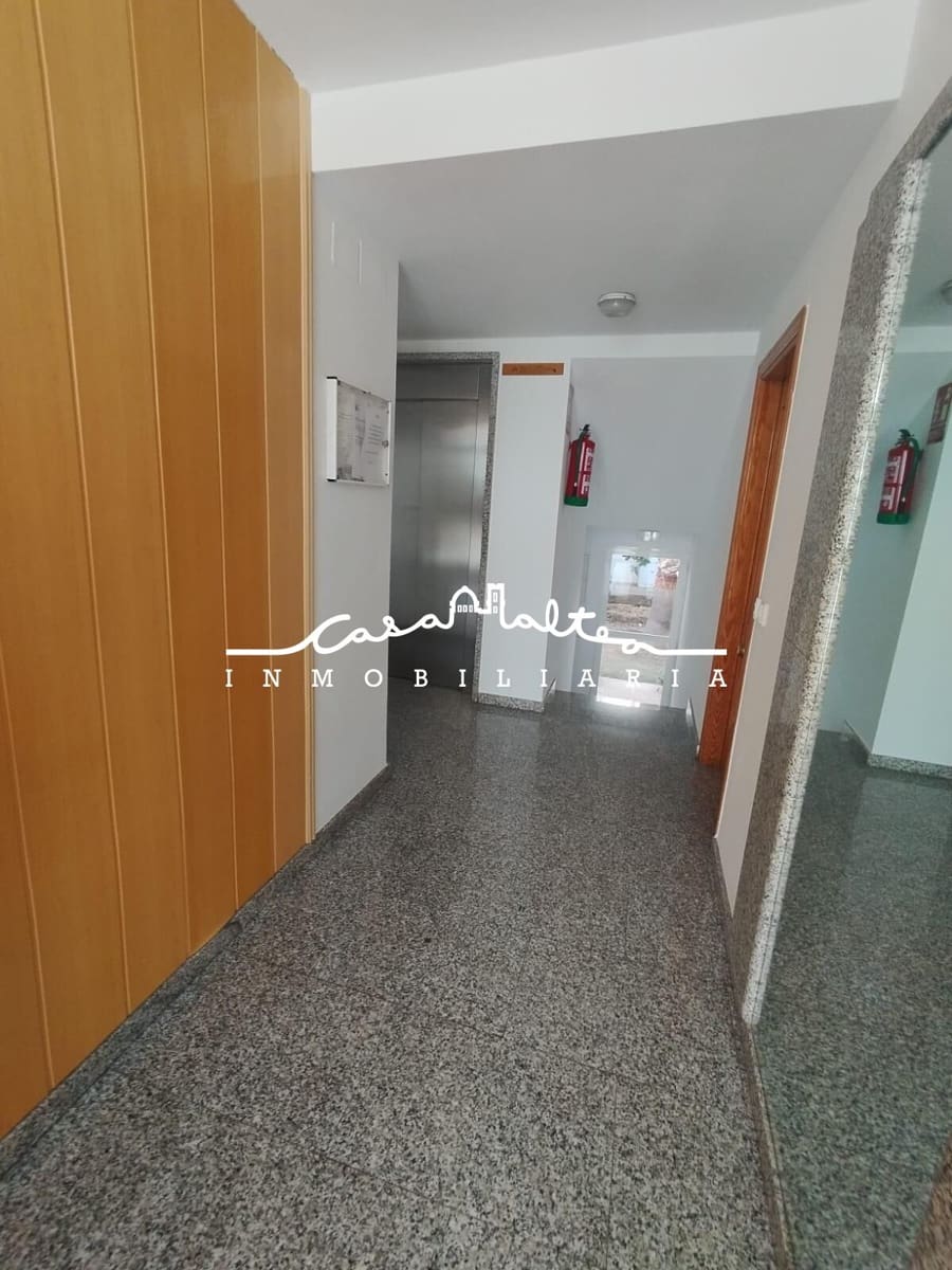 2 bedroom Penthouse for rent in Altea with pool garage - € 1,500 (Ref: 8615429)