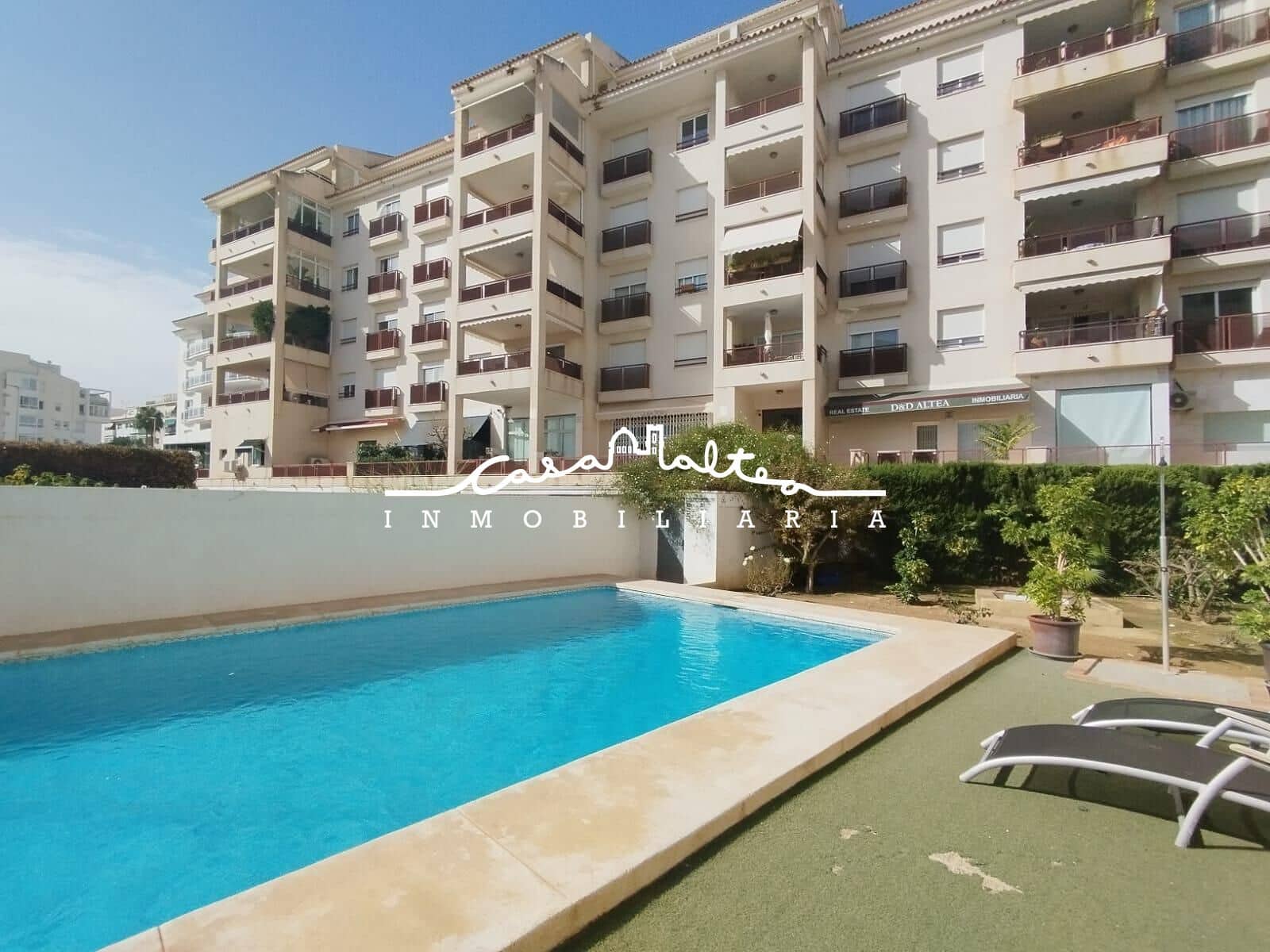 2 bedroom Penthouse for rent in Altea with pool garage - € 1,500 (Ref: 8615429)