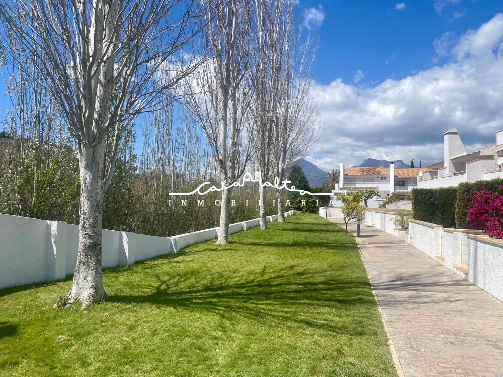 3 bedroom Apartment for sale in Altea with pool garage - € 485,000 (Ref: 8615430)