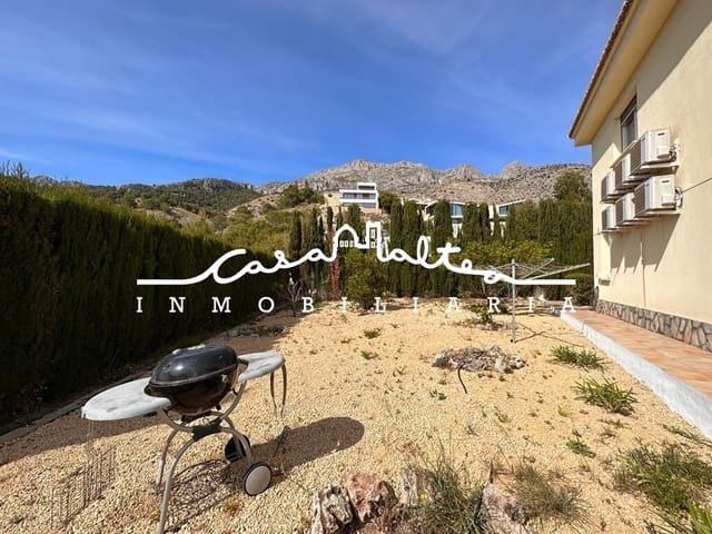 5 bedroom Villa for sale in Altea la Vella, Altea with pool garage - € 899,000 (Ref: 8641173)