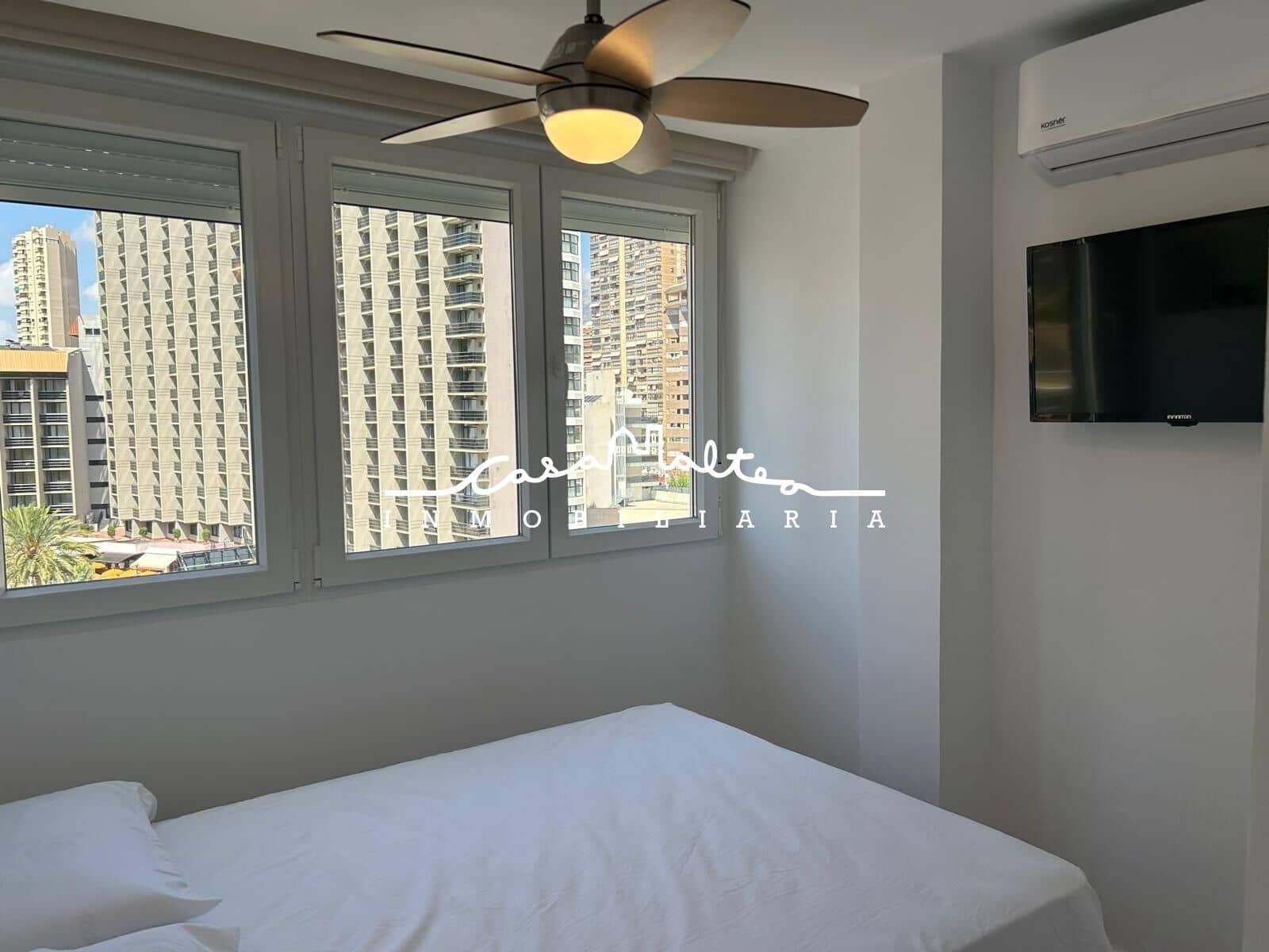 2 bedroom Apartment for sale in Benidorm - € 263,000 (Ref: 8641174)