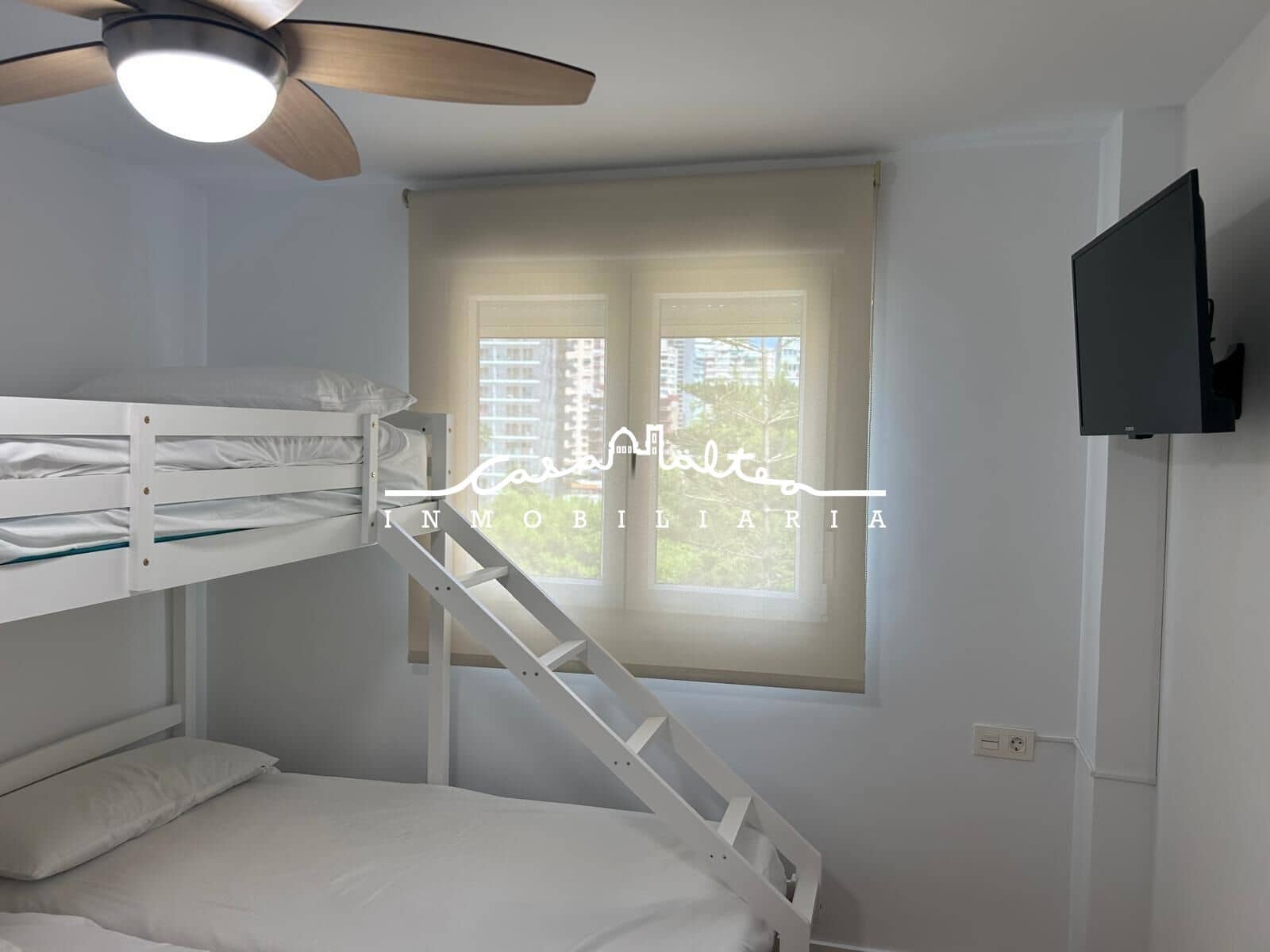 2 bedroom Apartment for sale in Benidorm - € 263,000 (Ref: 8641174)