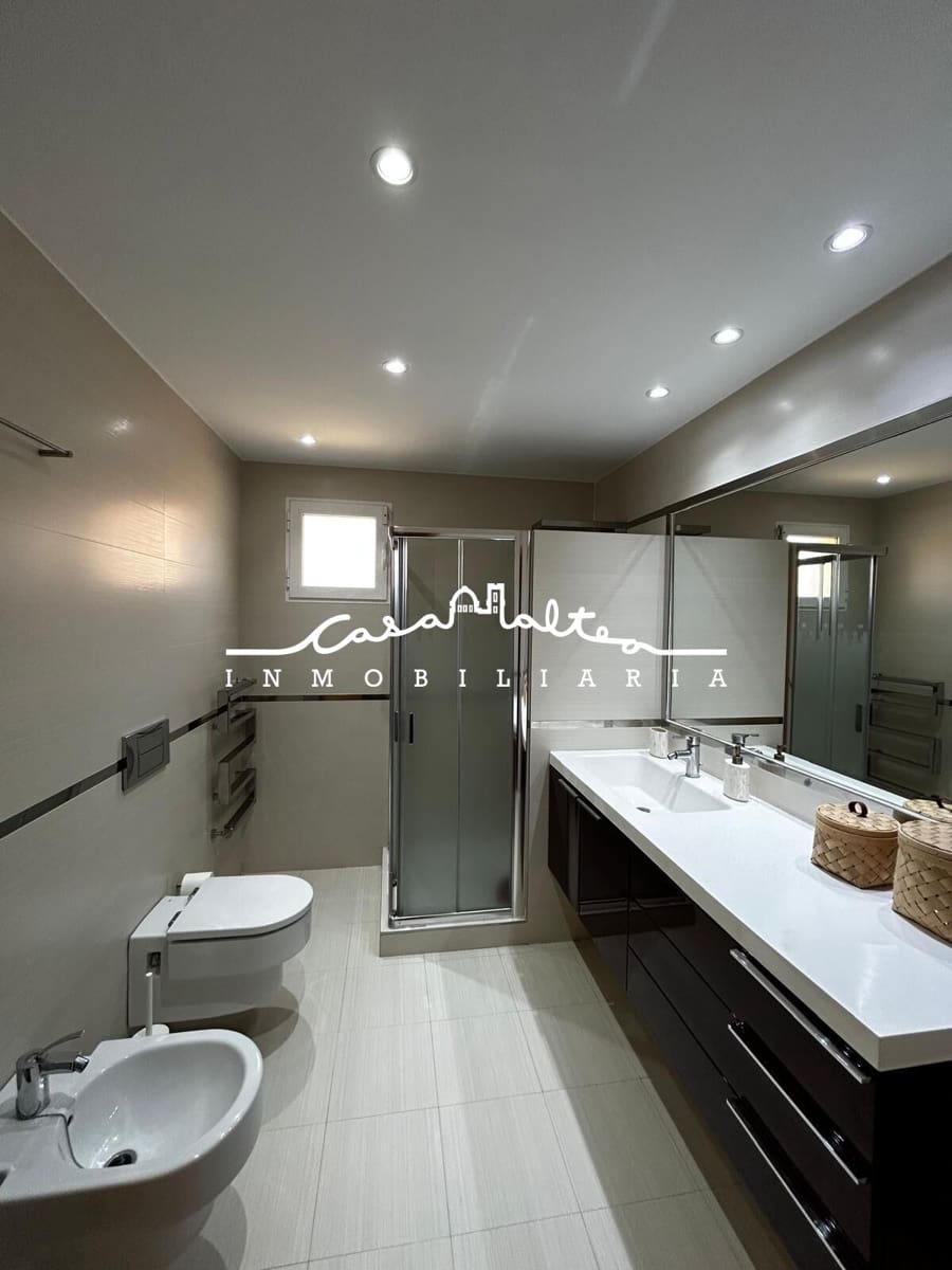 4 chambre Villa/Maison à vendre à Benidorm avec piscine - 800 000 € (Ref: 8652789)