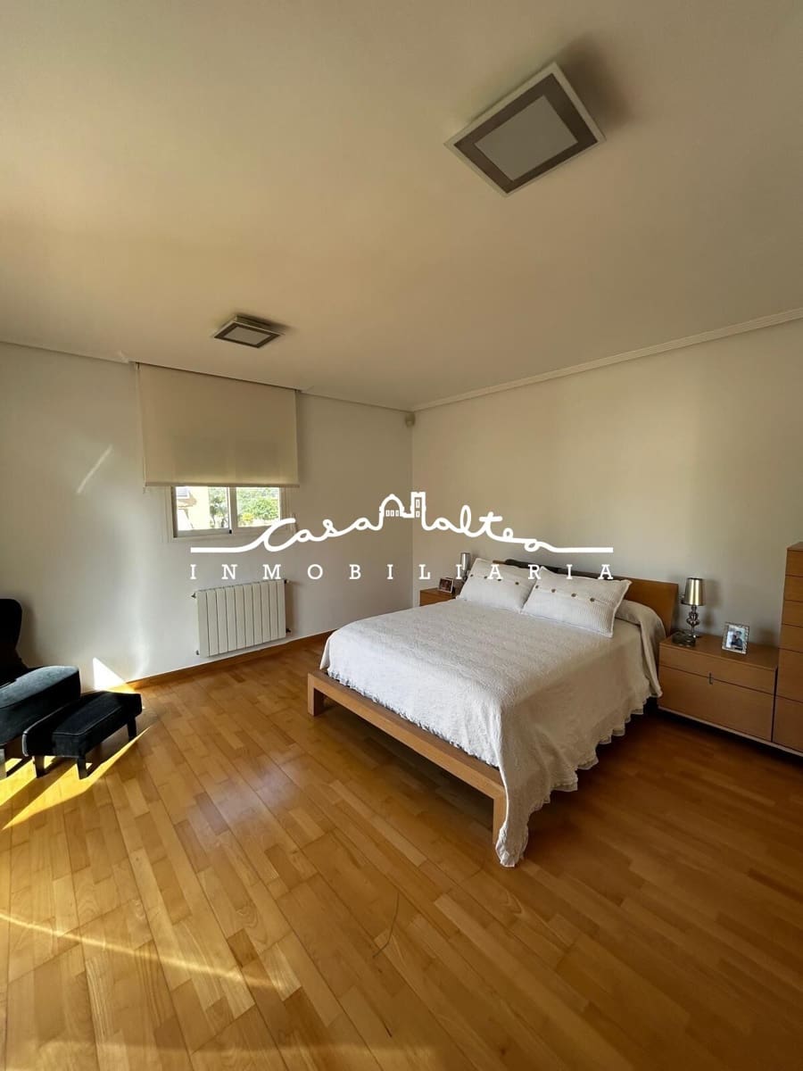 4 chambre Villa/Maison à vendre à Benidorm avec piscine - 800 000 € (Ref: 8652789)