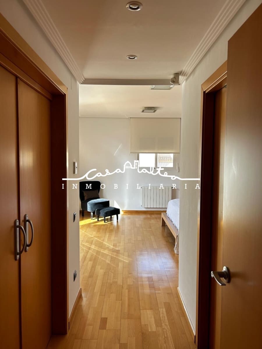 4 chambre Villa/Maison à vendre à Benidorm avec piscine - 800 000 € (Ref: 8652789)