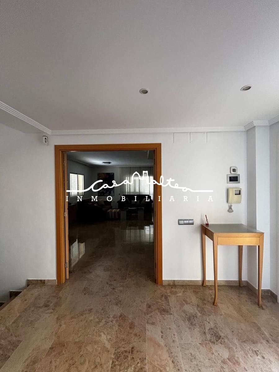 4 chambre Villa/Maison à vendre à Benidorm avec piscine - 800 000 € (Ref: 8652789)