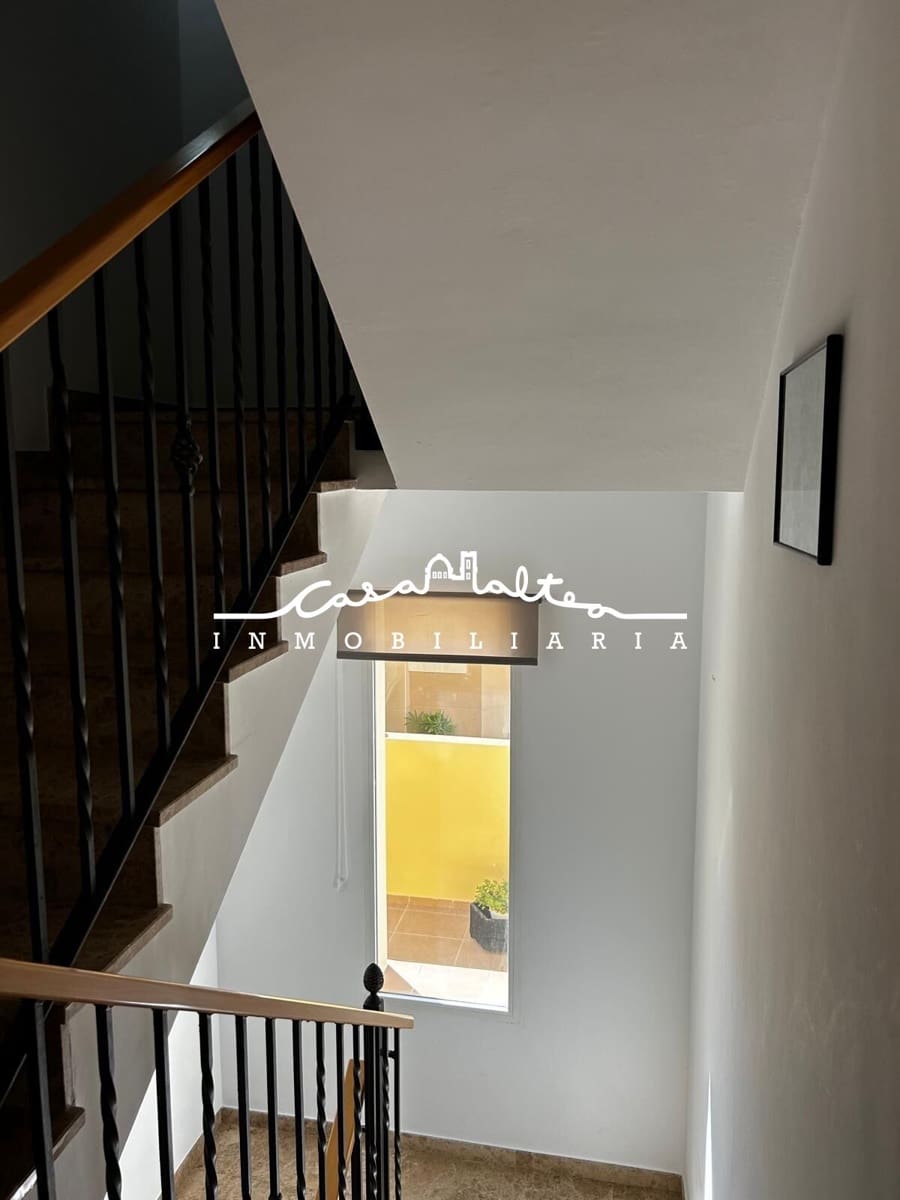 4 soveværelse Villa til salg i Benidorm med swimmingpool - € 800.000 (Ref: 8652789)