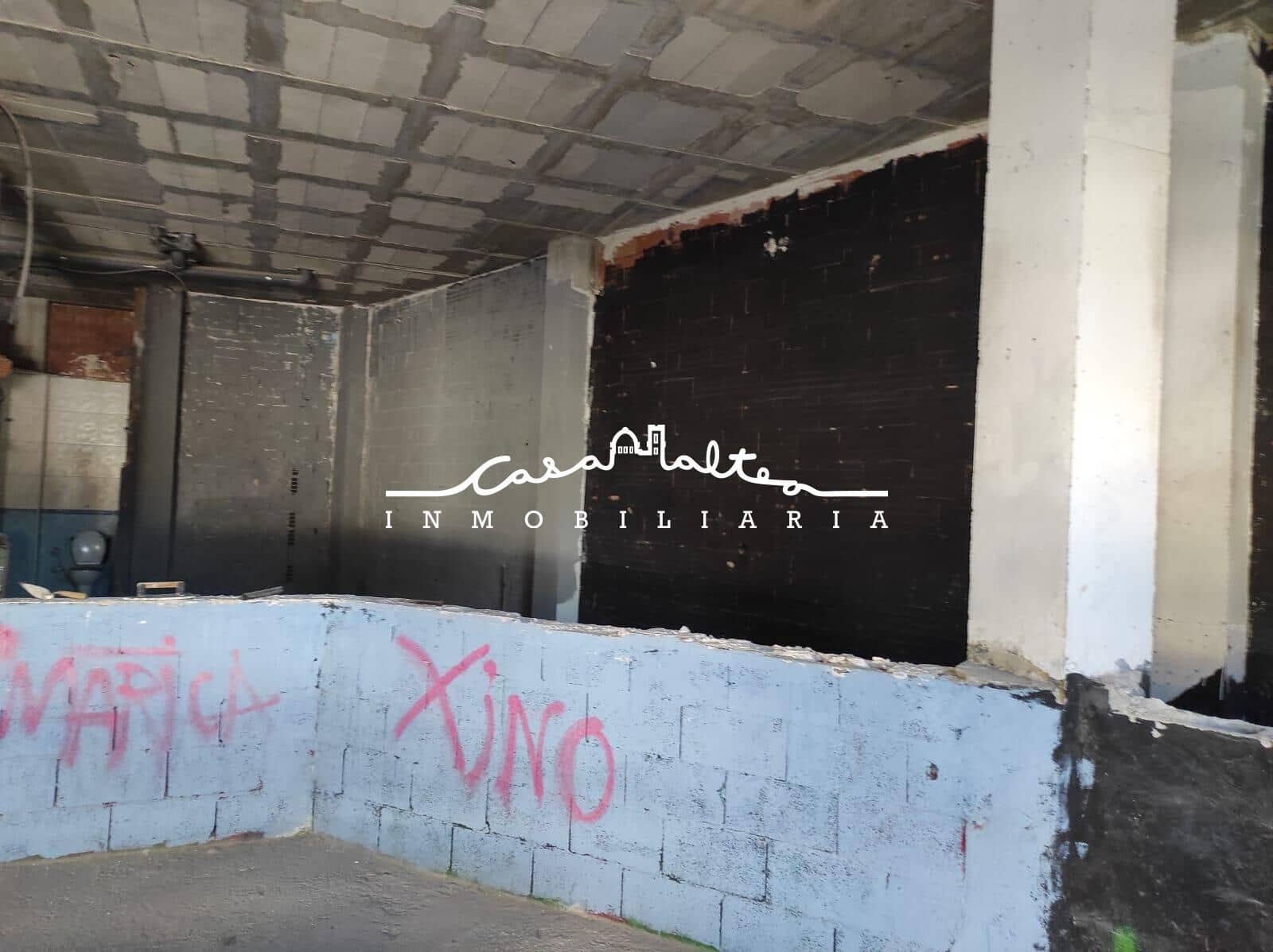 Commercial for sale in Alfaz del Pi / L'Alfas del Pi - € 186,000 (Ref: 8663165)