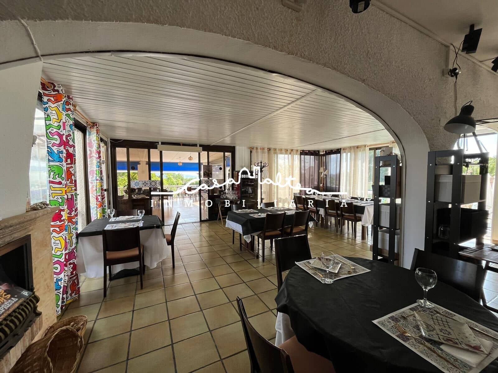 5 bedroom Villa for sale in La Nucia with pool - € 1,300,000 (Ref: 8687798)