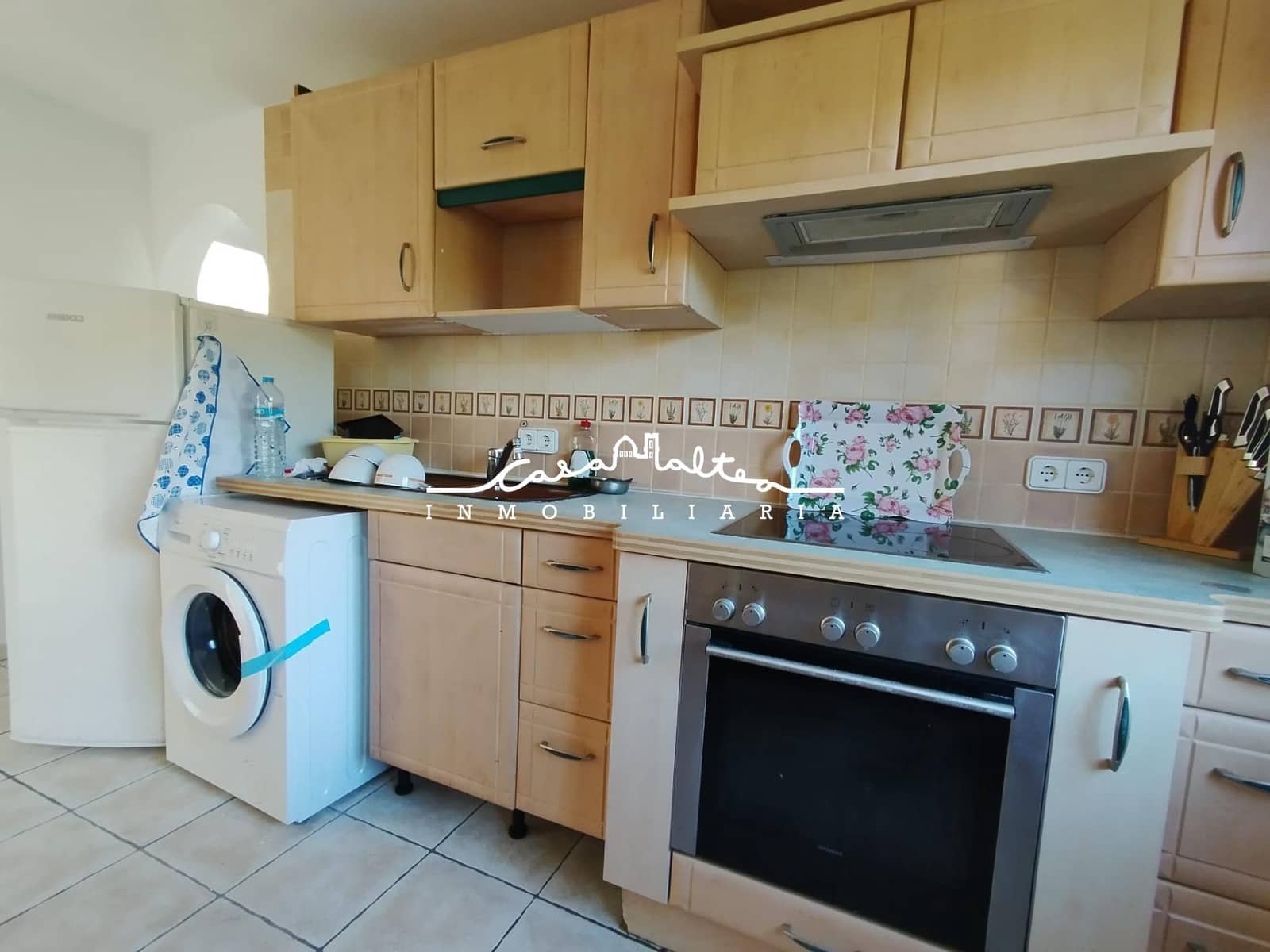 5 bedroom Villa for sale in La Nucia with pool - € 1,300,000 (Ref: 8687798)