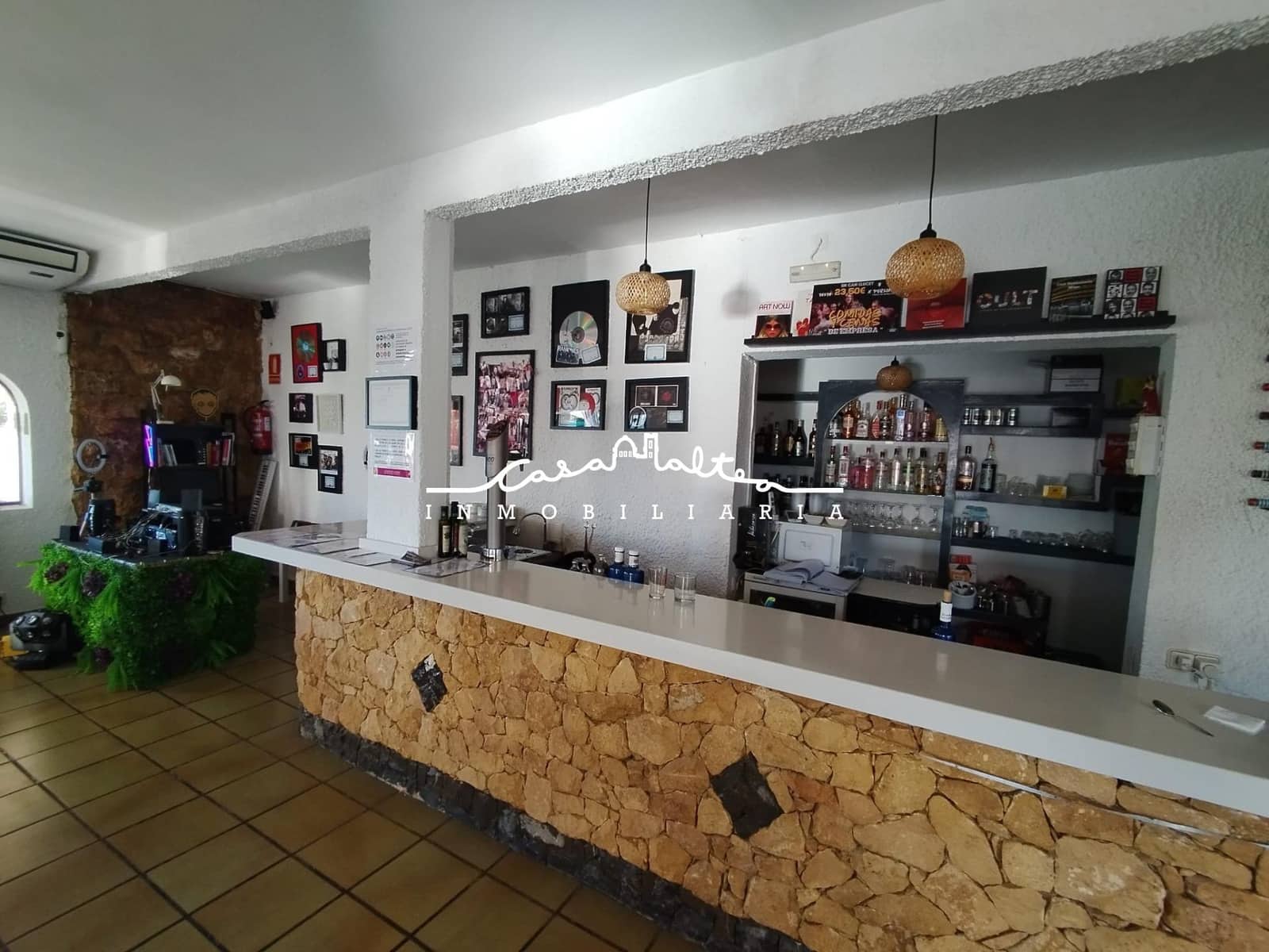 5 bedroom Villa for sale in La Nucia with pool - € 1,300,000 (Ref: 8687798)