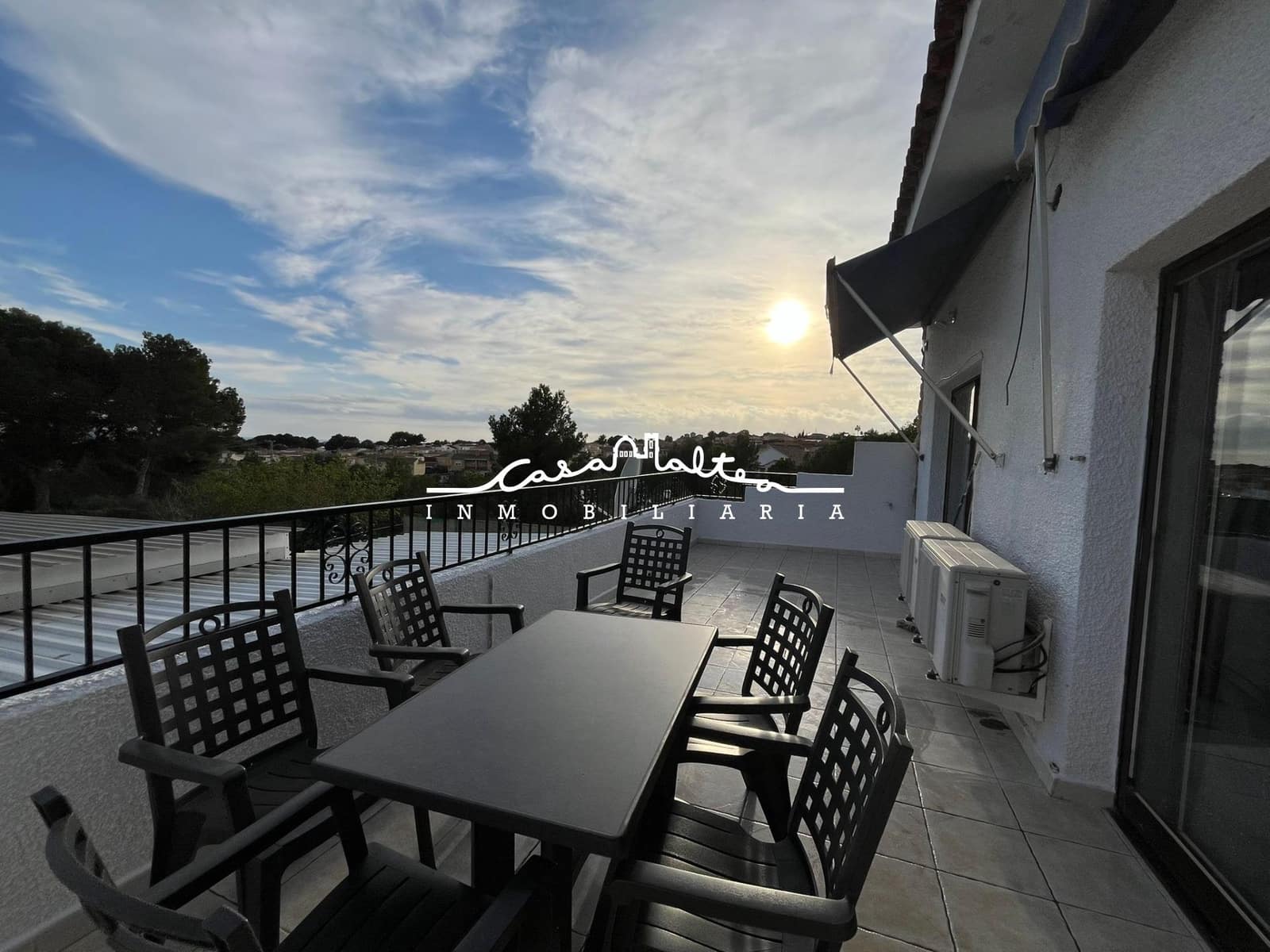 5 bedroom Villa for sale in La Nucia with pool - € 1,300,000 (Ref: 8687798)