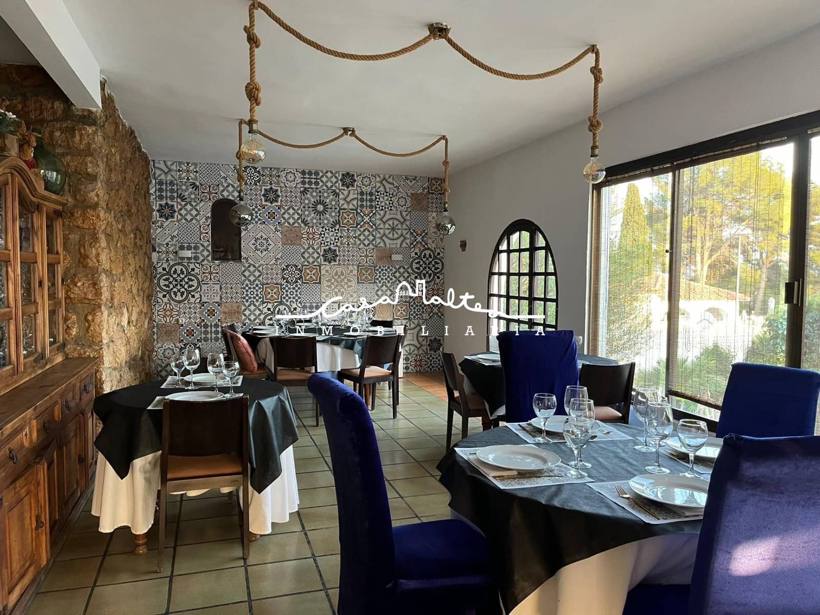 5 bedroom Villa for sale in La Nucia with pool - € 1,300,000 (Ref: 8687798)