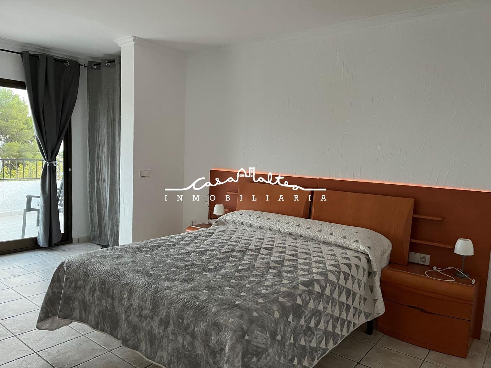 5 bedroom Villa for sale in La Nucia with pool - € 1,300,000 (Ref: 8687798)