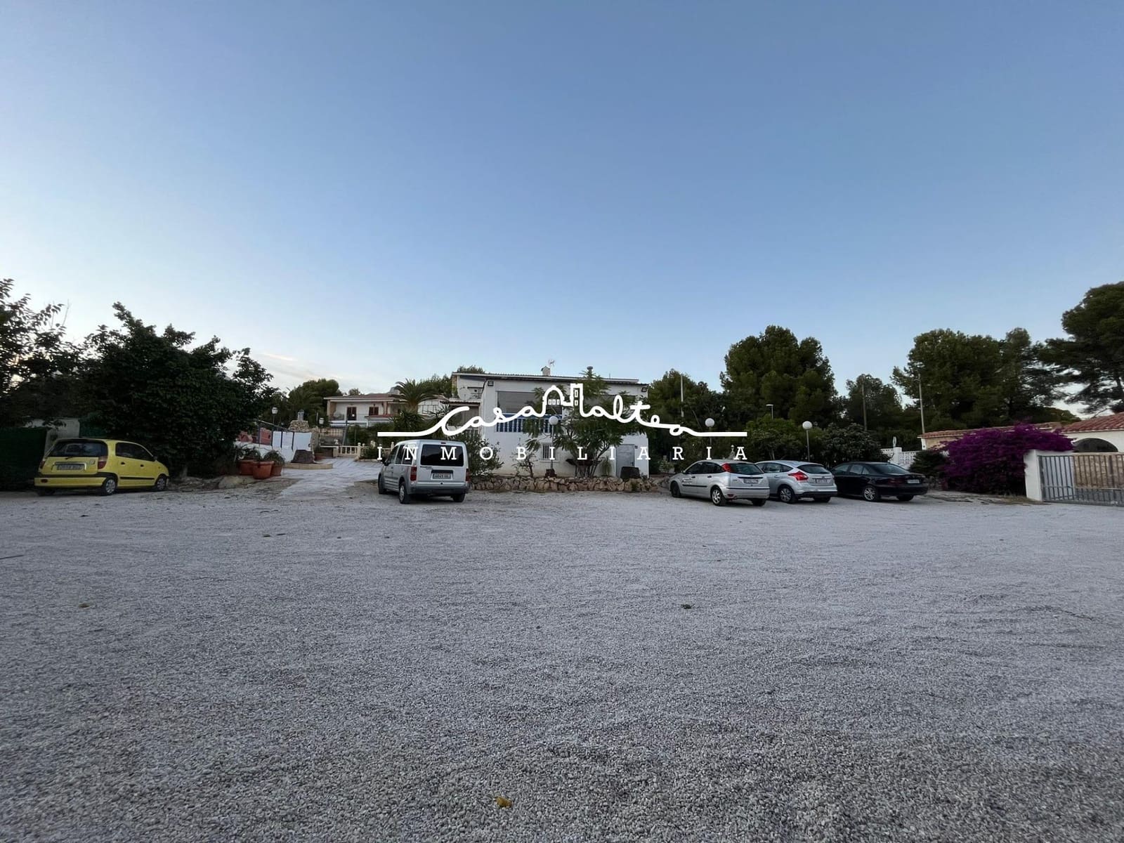 5 bedroom Villa for sale in La Nucia with pool - € 1,300,000 (Ref: 8687798)