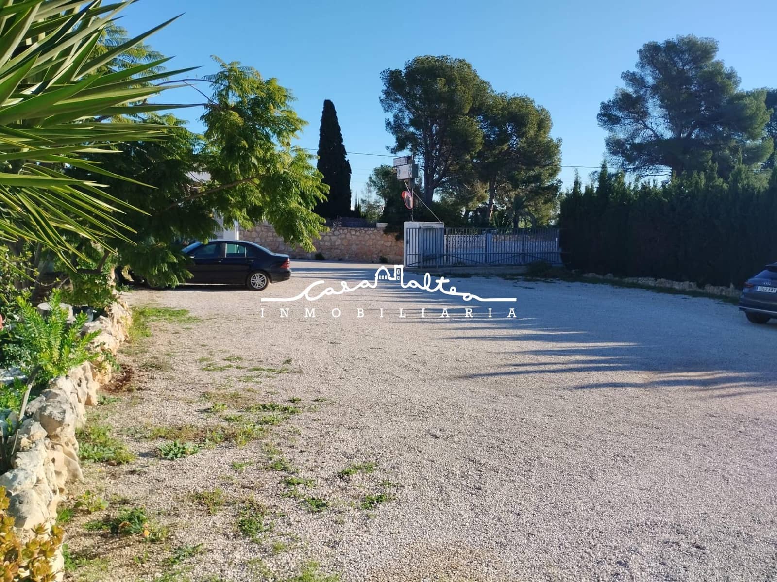 5 bedroom Villa for sale in La Nucia with pool - € 1,300,000 (Ref: 8687798)