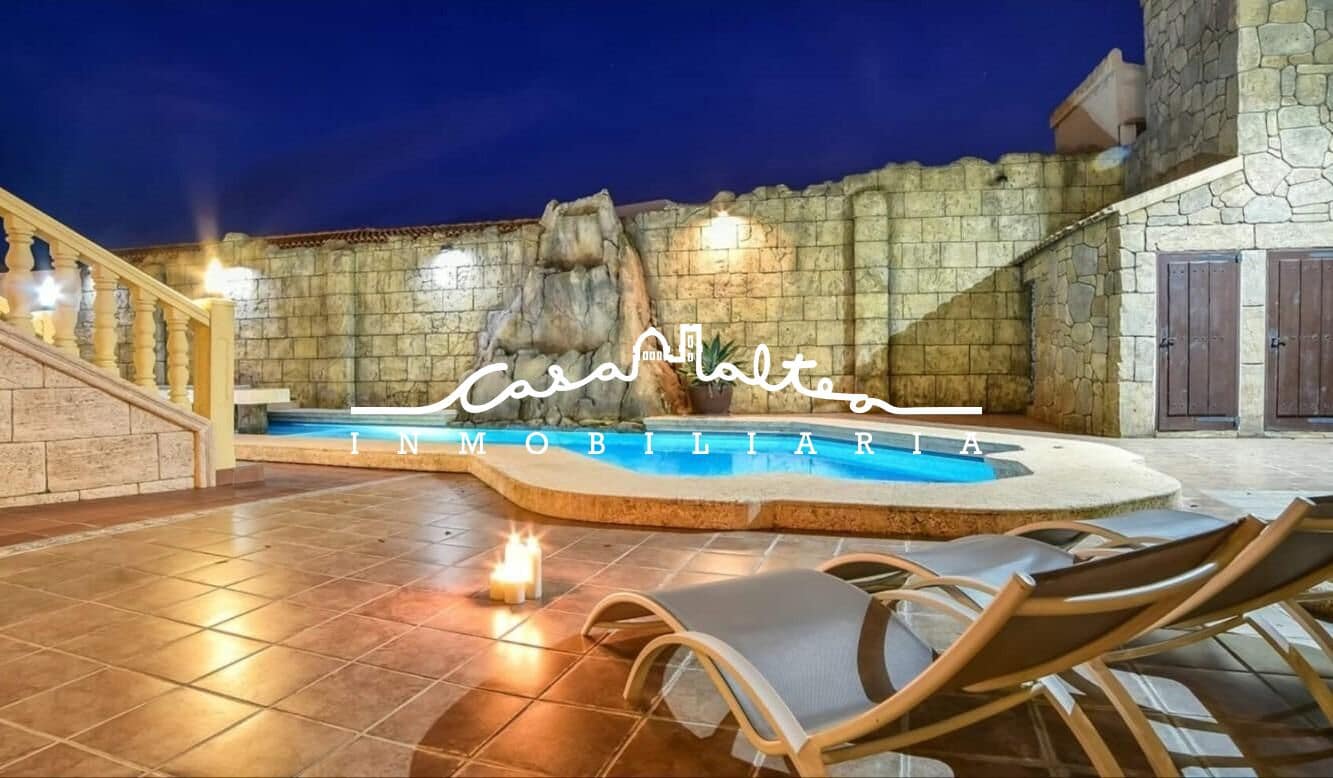 4 soverom Villa til salgs i Calpe / Calp med svømmebasseng garasje - € 1 350 000 (Ref: 8698364)