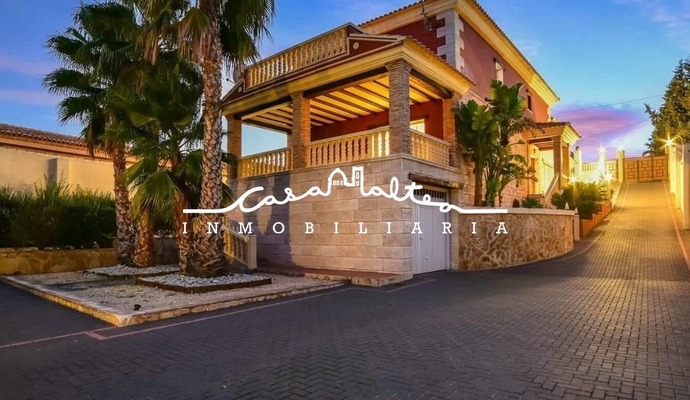 4 soverom Villa til salgs i Calpe / Calp med svømmebasseng garasje - € 1 350 000 (Ref: 8698364)