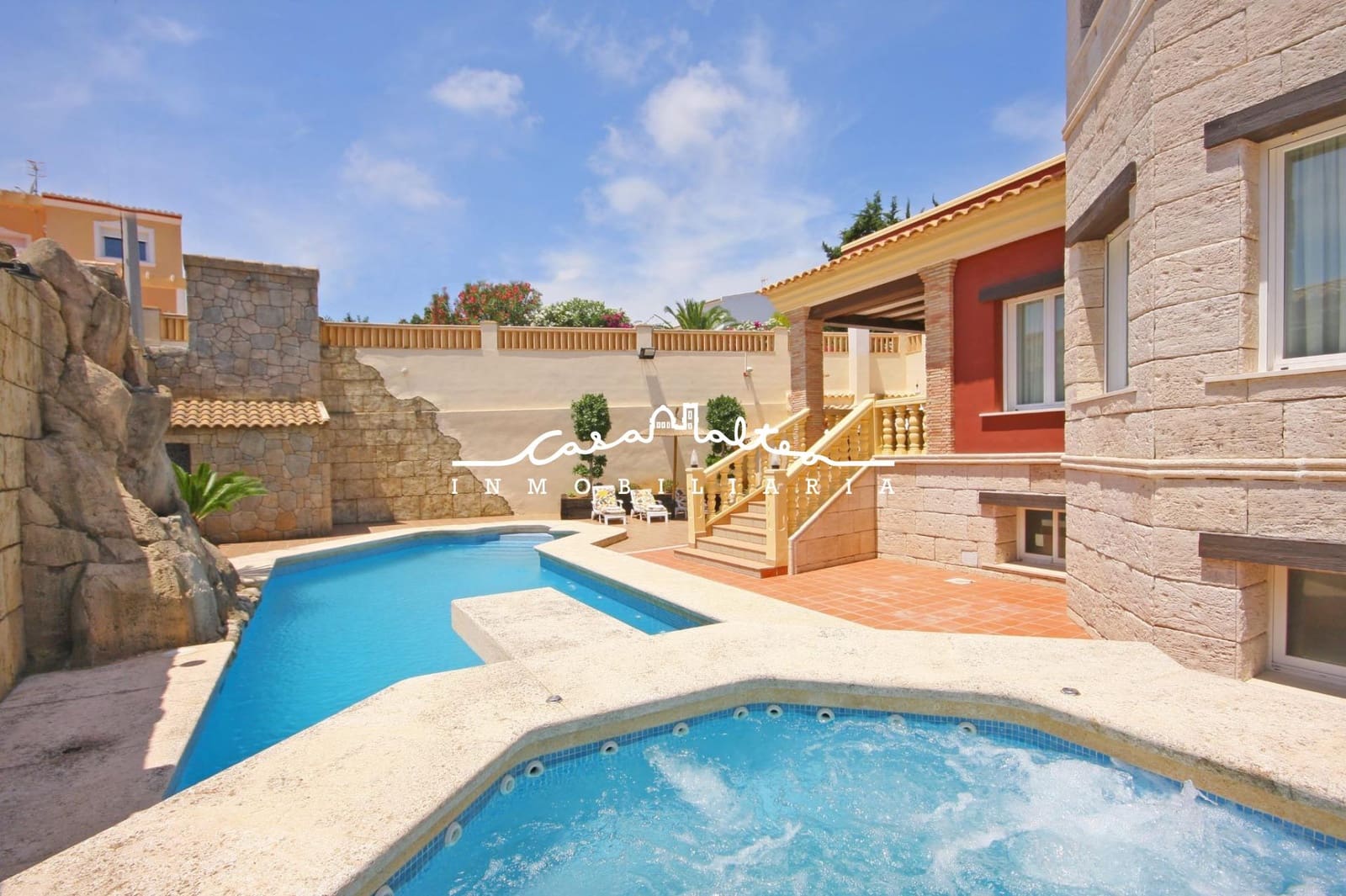 4 soverom Villa til salgs i Calpe / Calp med svømmebasseng garasje - € 1 350 000 (Ref: 8698364)