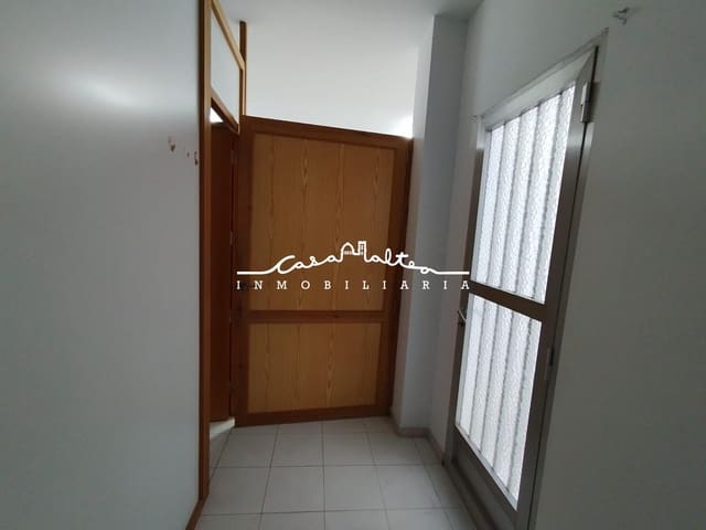 Erhverv til leje i Altea - € 900 (Ref: 8727936)