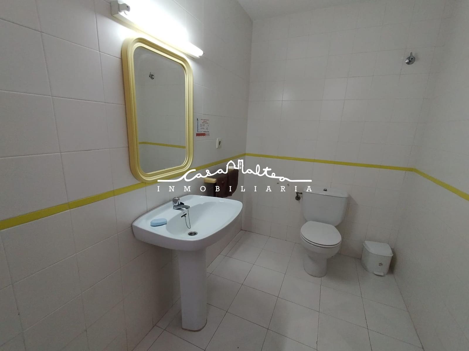 Erhverv til leje i Altea - € 900 (Ref: 8727936)