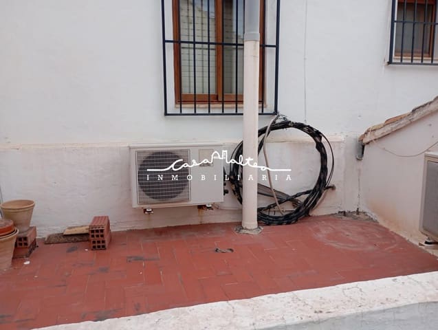 4 bedroom Townhouse for sale in Altea - € 240,000 (Ref: 8737970)