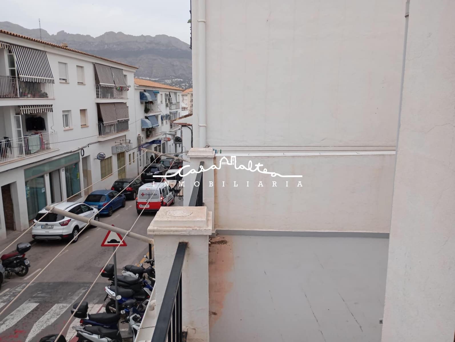4 bedroom Townhouse for sale in Altea - € 240,000 (Ref: 8737970)