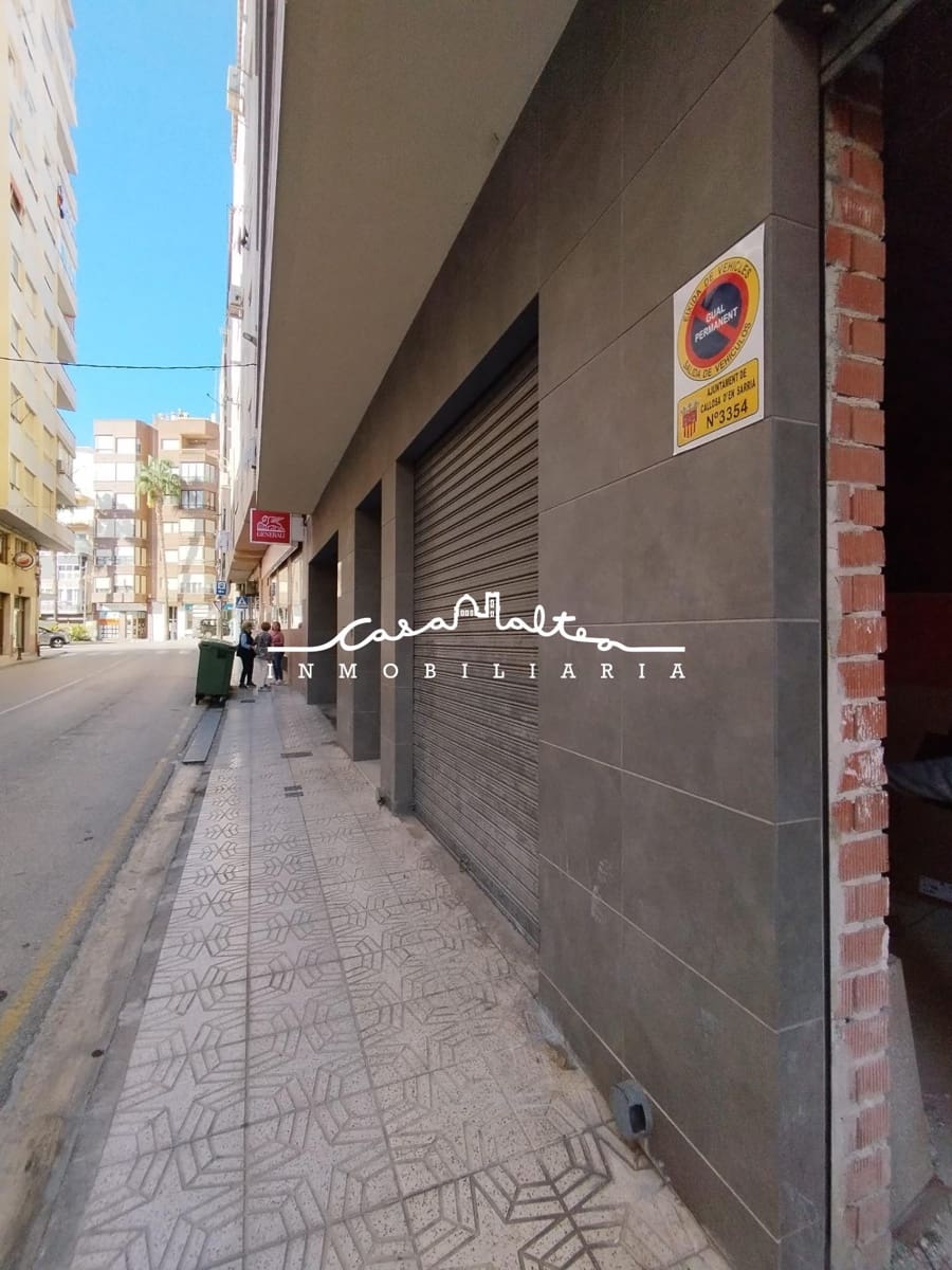 Commercieel te koop in Callosa d'En Sarria - € 150.000 (Ref: 8867218)