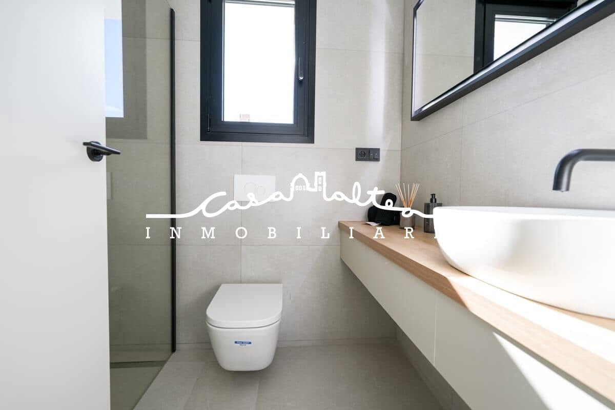 3 makuuhuone Huvila myytävänä paikassa Polop mukana uima-altaan 
autotalli - 810 000 € (Ref: 8869932)