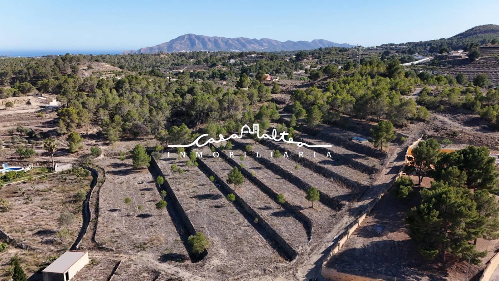 Grunde uden byggetilladelser til salg i La Nucia - € 245.000 (Ref: 8869933)