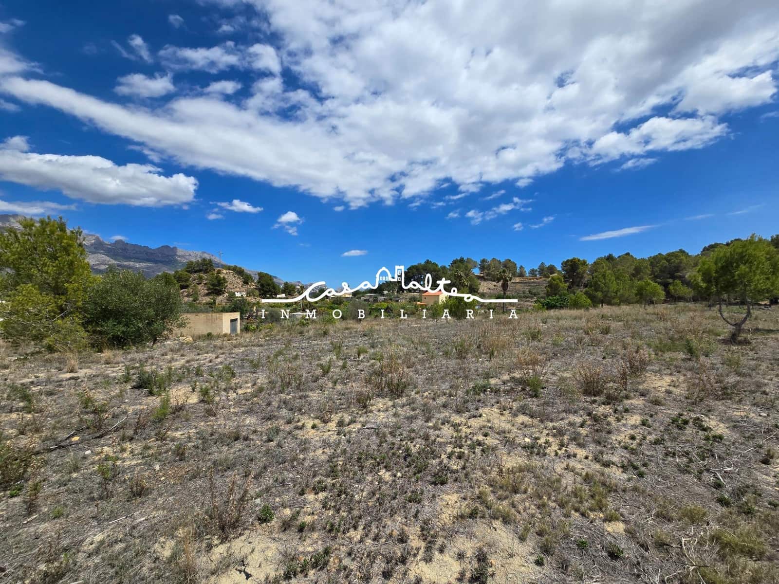 Grunde uden byggetilladelser til salg i La Nucia - € 245.000 (Ref: 8869933)