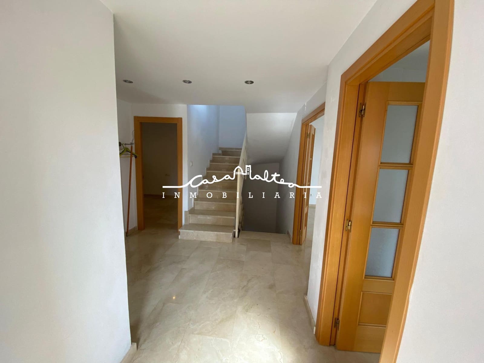 3 sypialnia Dom na sprzedaż w Polop z basenem garażem - 375 000 € (Ref: 8970527)