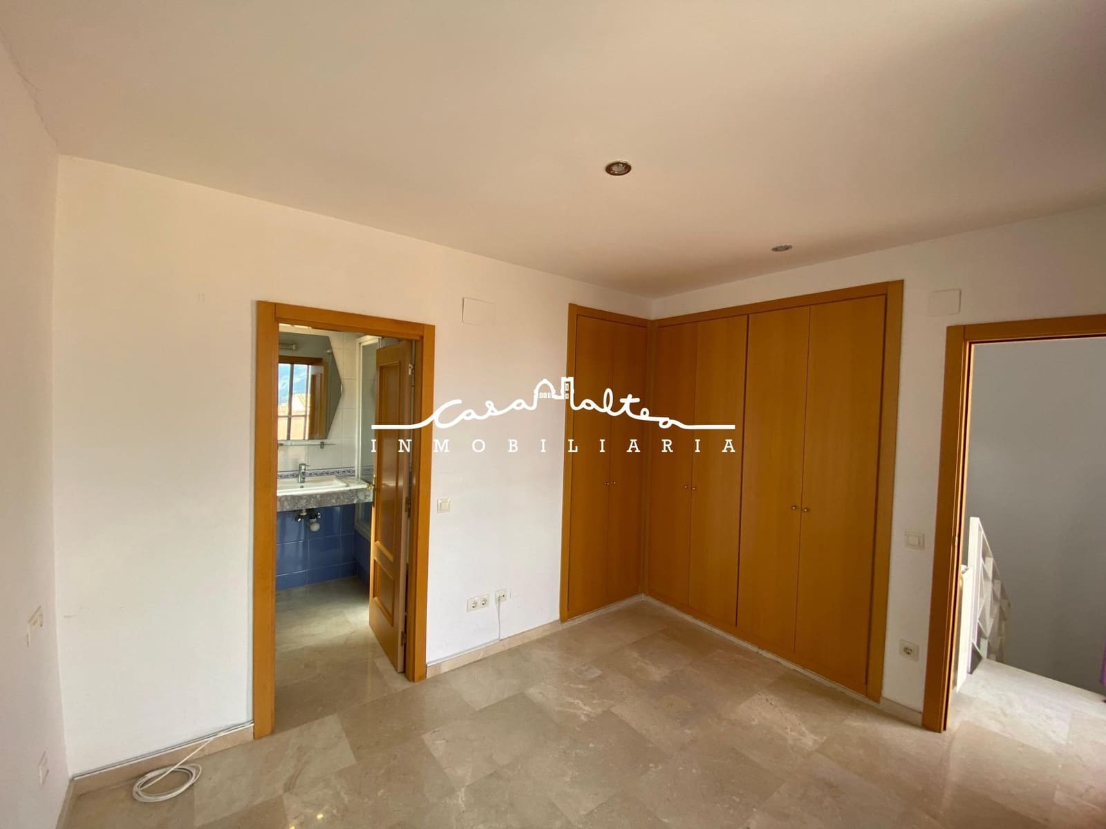 3 sypialnia Dom na sprzedaż w Polop z basenem garażem - 375 000 € (Ref: 8970527)