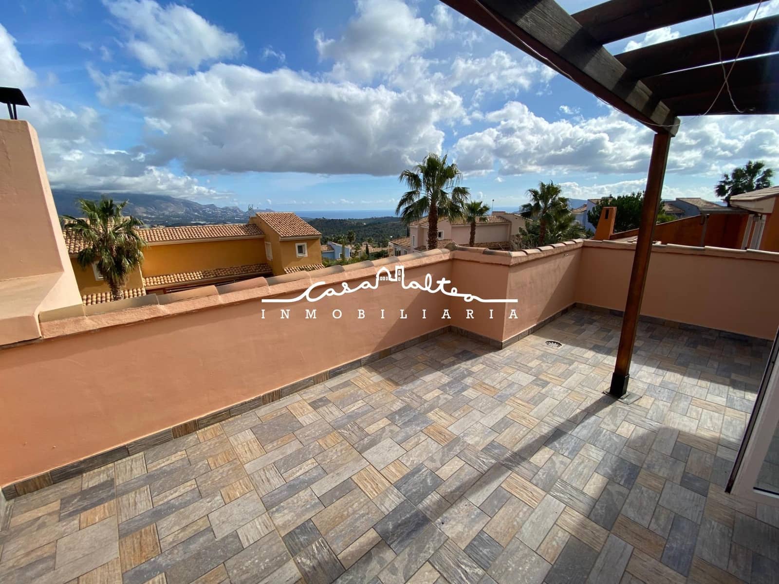 3 sypialnia Dom na sprzedaż w Polop z basenem garażem - 375 000 € (Ref: 8970527)