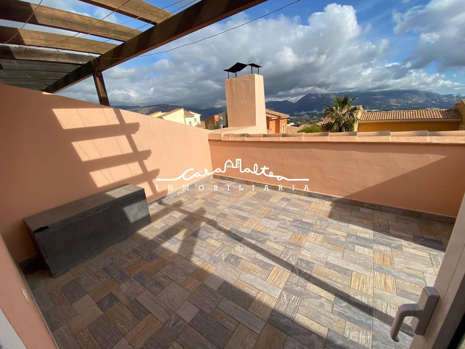 3 sypialnia Dom na sprzedaż w Polop z basenem garażem - 375 000 € (Ref: 8970527)