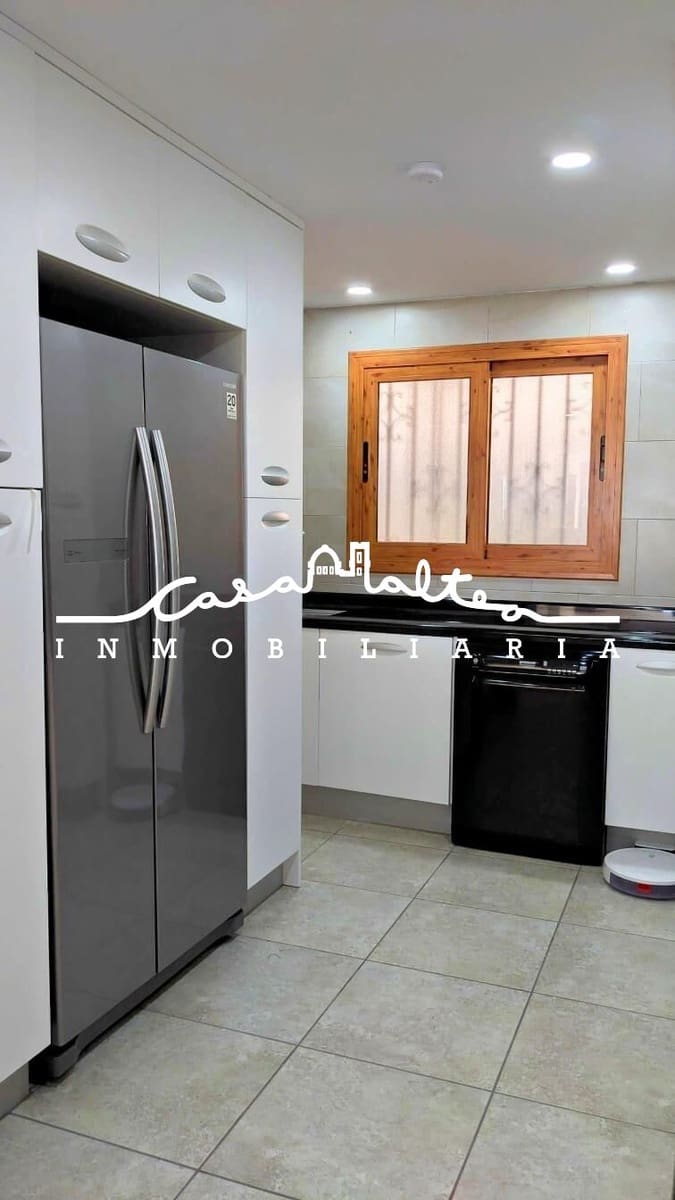 2 bedroom Apartment for rent in Altea with pool garage - € 2,200 (Ref: 8982498)