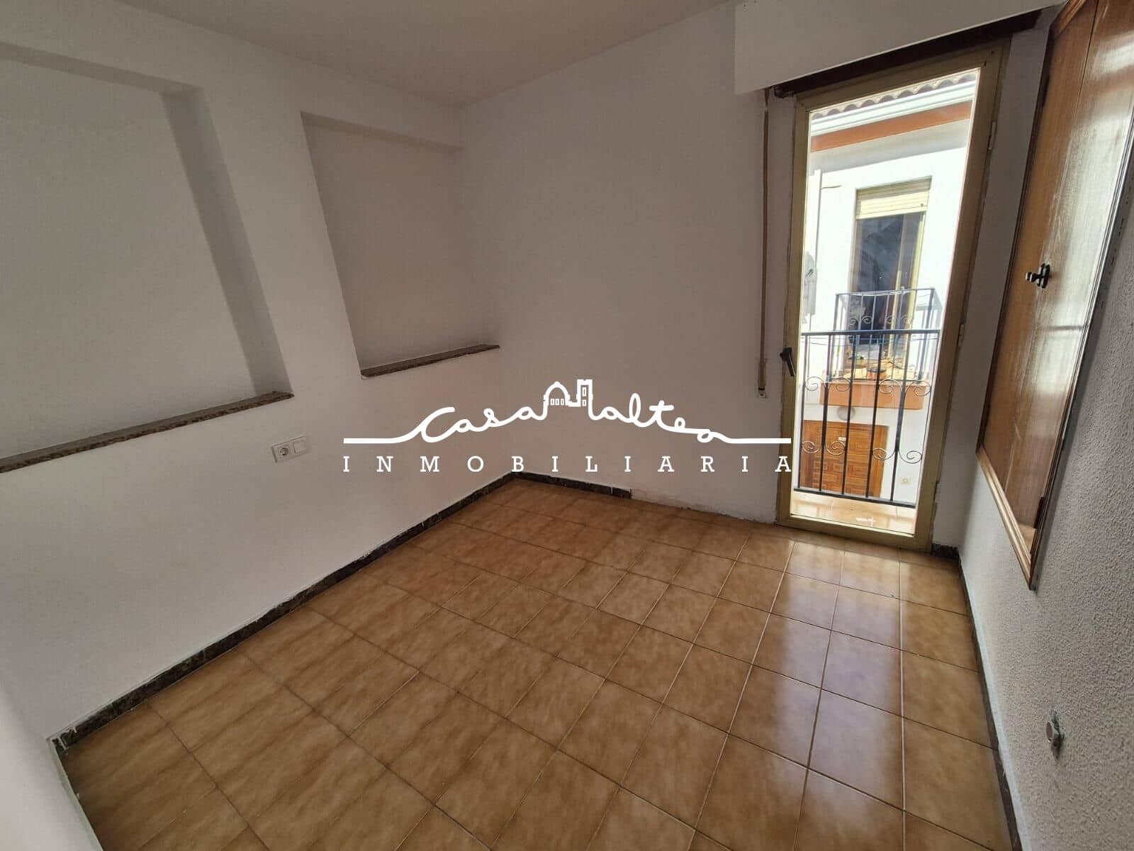 2 soveværelse Rækkehus til salg i Benidorm med swimmingpool garage - € 215.000 (Ref: 8992658)