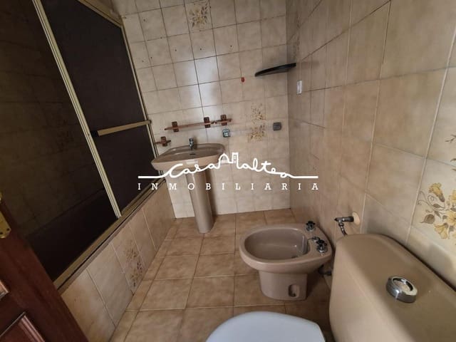 2 soveværelse Rækkehus til salg i Rincón de Loix, Benidorm med swimmingpool garage - € 215.000 (Ref: 8992658)