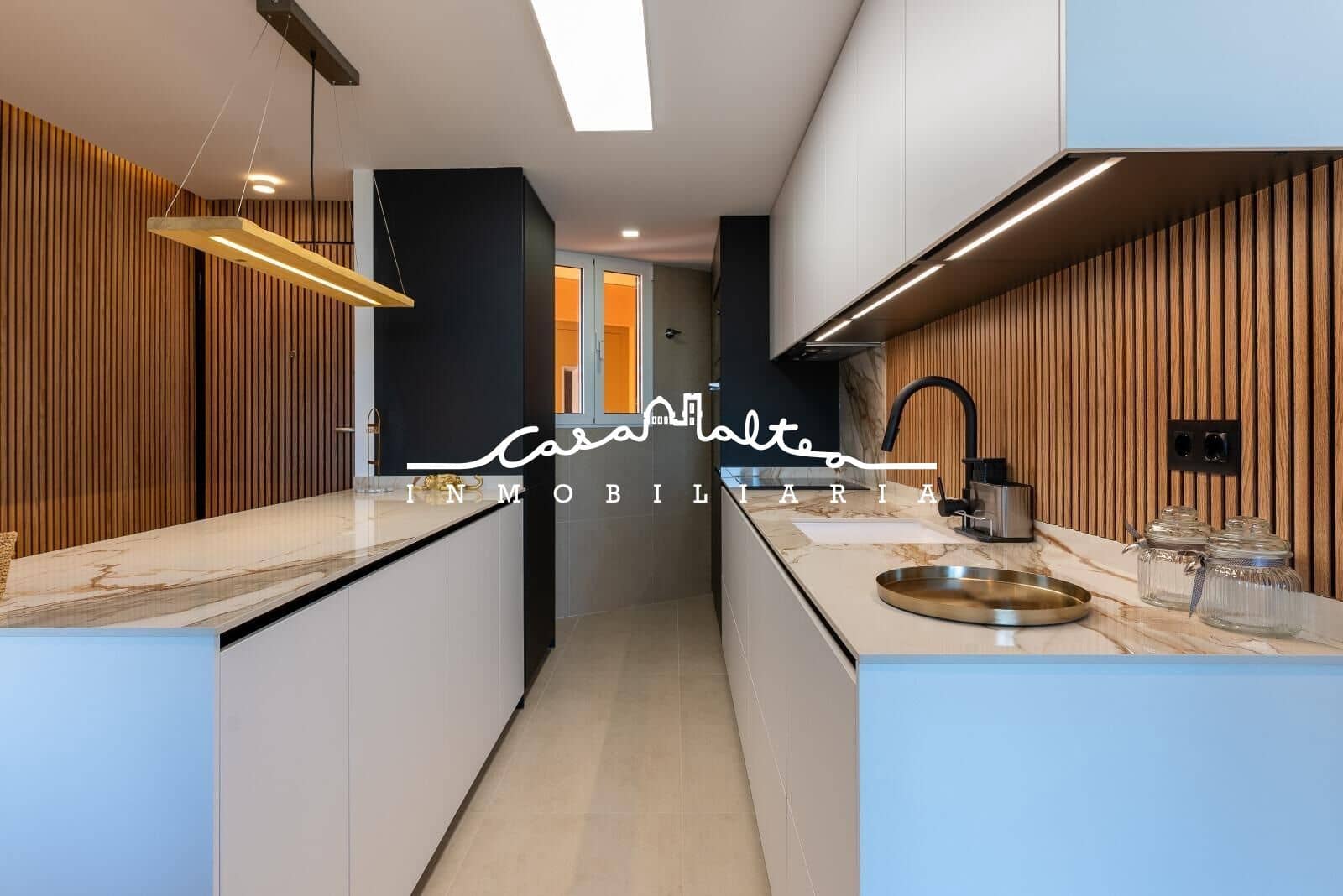 Piso de 2 habitaciones en Calpe / Calp en venta - 340.000 € (Ref: 9023673)