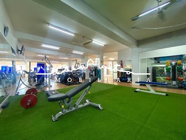 3 bedroom Commercial for sale in Altea - € 760,000 (Ref: 9032618)