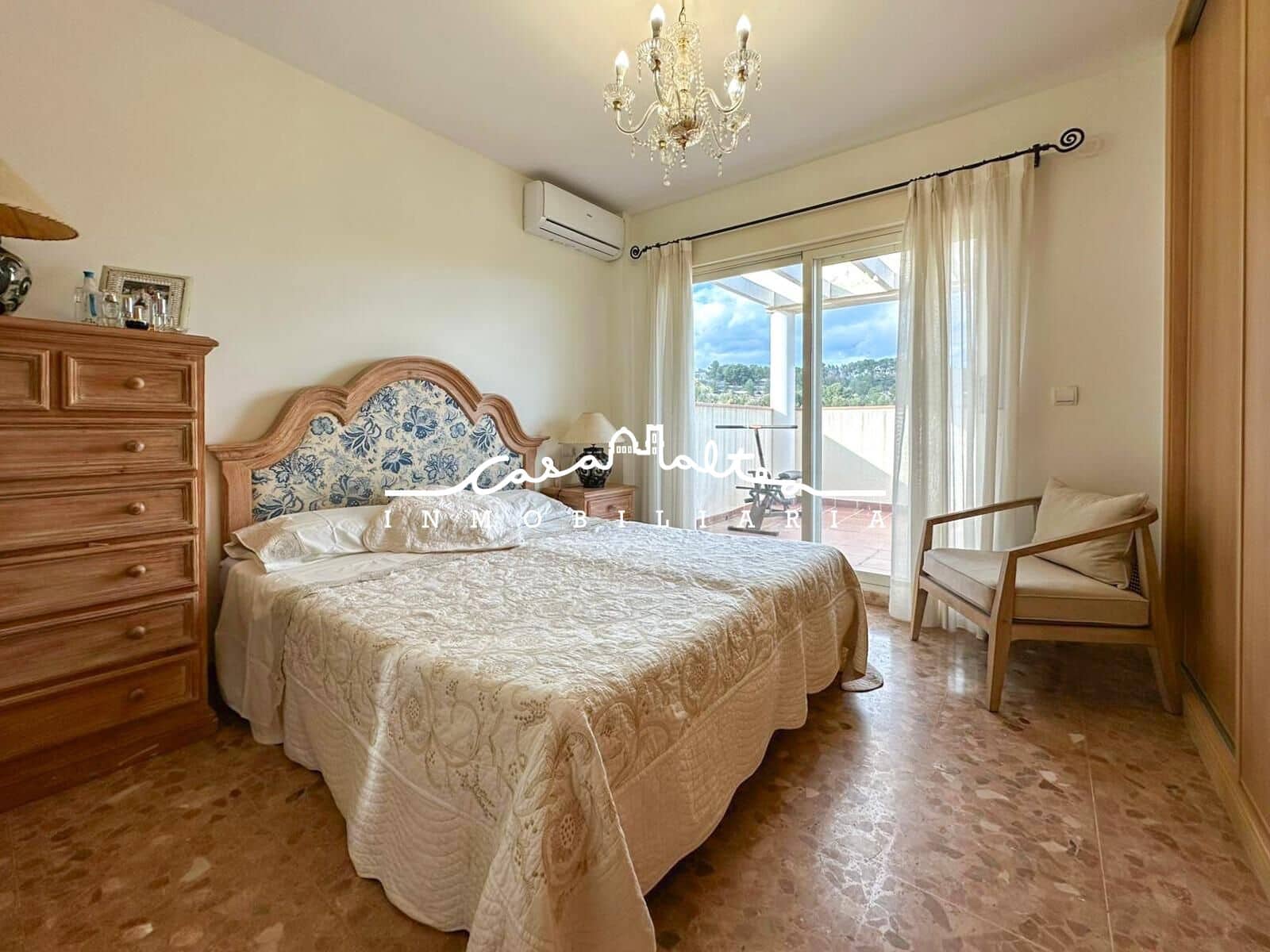 4 bedroom Villa for sale in Alfaz del Pi / L'Alfas del Pi - € 398,000 (Ref: 9100870)