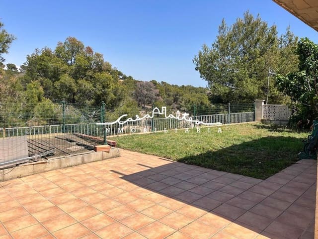 Chalet de 4 habitaciones en Alfaz del Pi / L'Alfàs del Pi en venta - 398.000 € (Ref: 9100870)